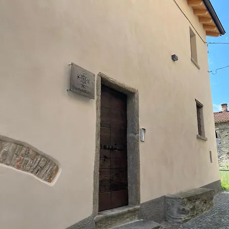 Casa vacanze Casale Bellavista 1853, Cremia, Di Cremia