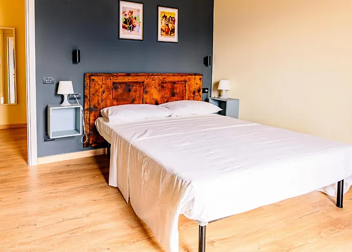 Casale Bellavista 1853, Cremia, Di *