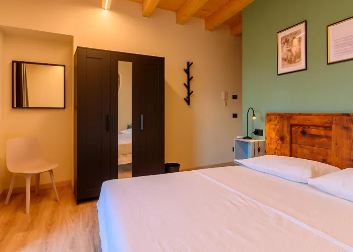 Casale Bellavista 1853, Cremia, Di Кремия